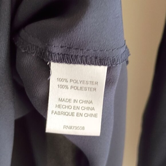 Violet + Claire Navy Blue Crochet Detail Tunic Blouse Women’s Size L Top - Picture 3 of 6